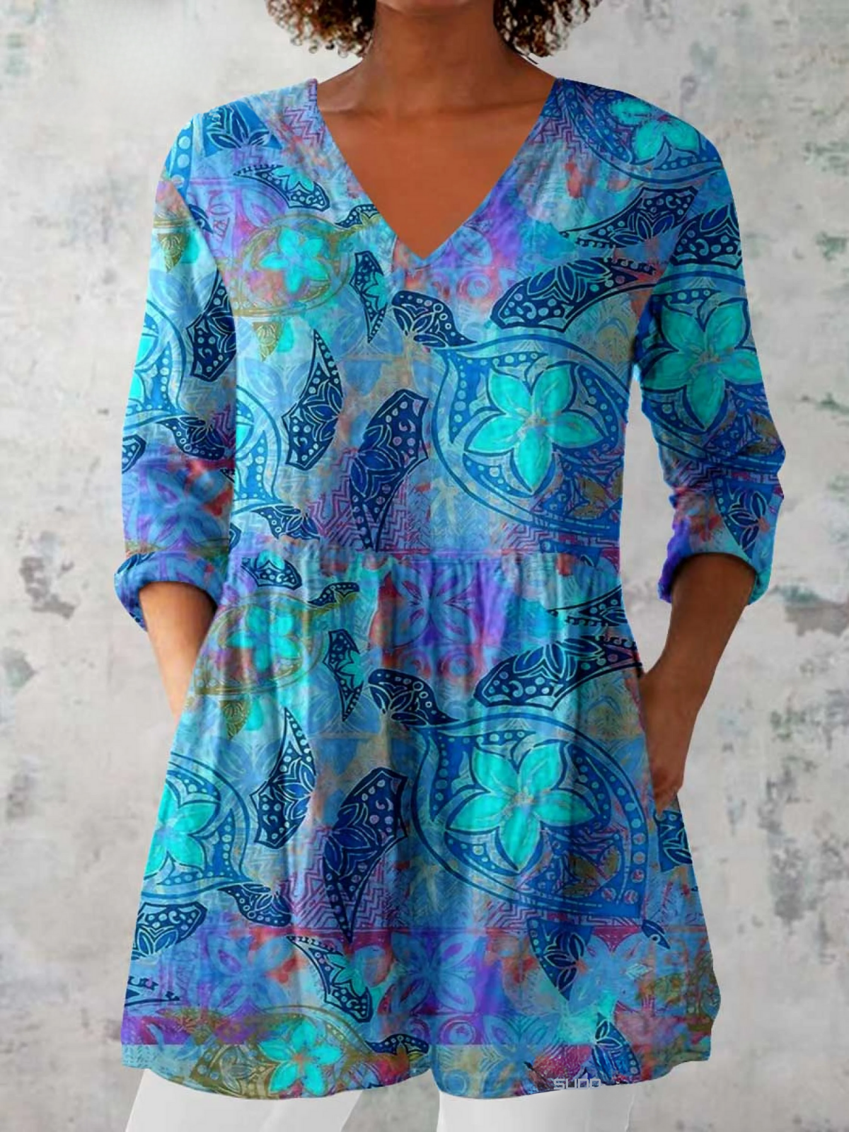 Kayla | Long Blouse with V-Neck