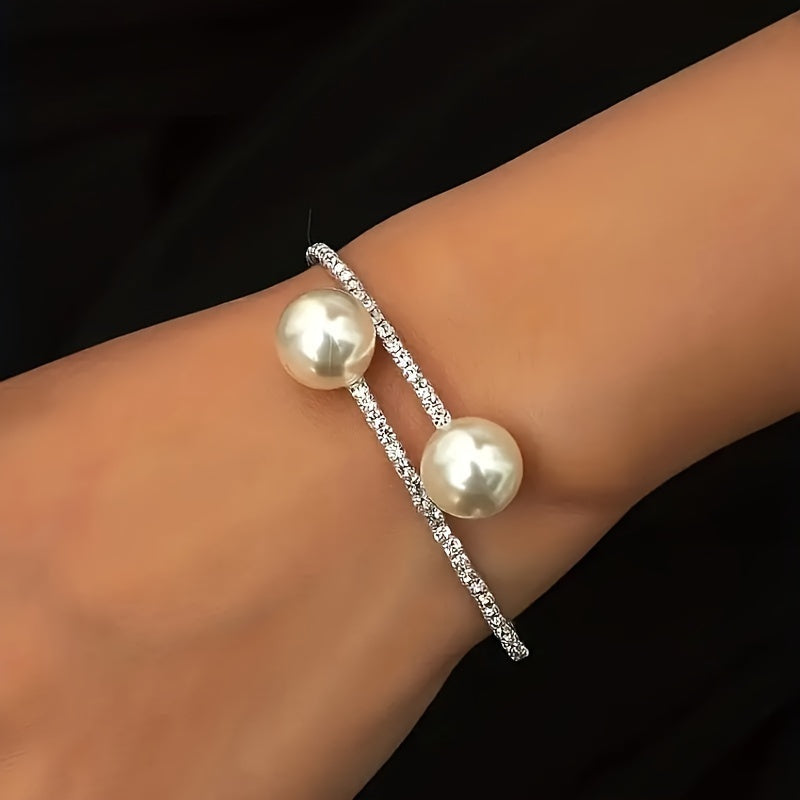 Tove | Inlaid Rhinestone Pearl Bracelet