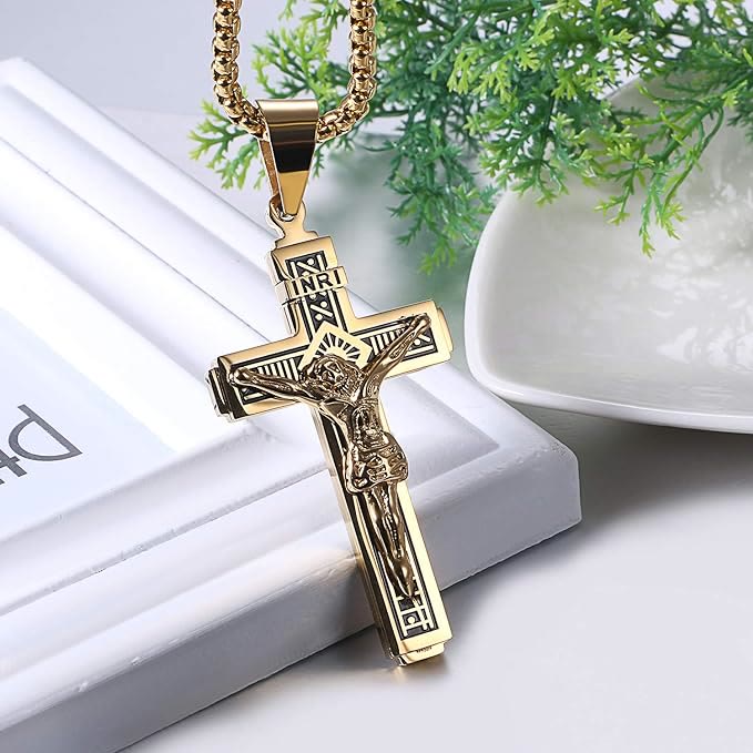 Teresa | Crucifix Necklace