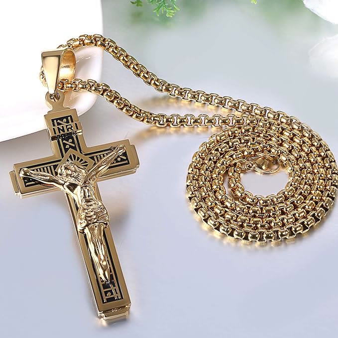Teresa | Crucifix Necklace