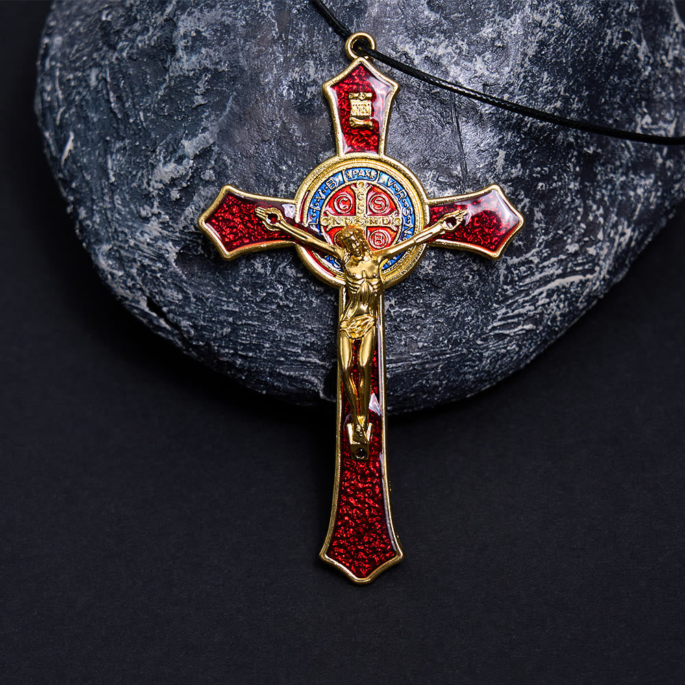 Lucia | Crucifix Necklace