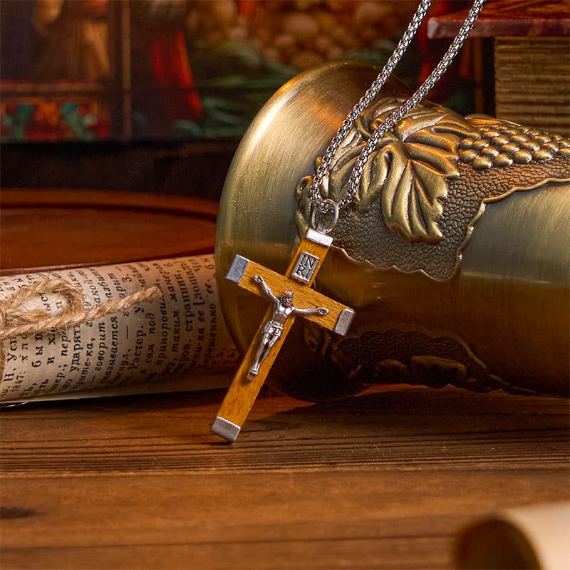 Agatha | Crucifix Necklace