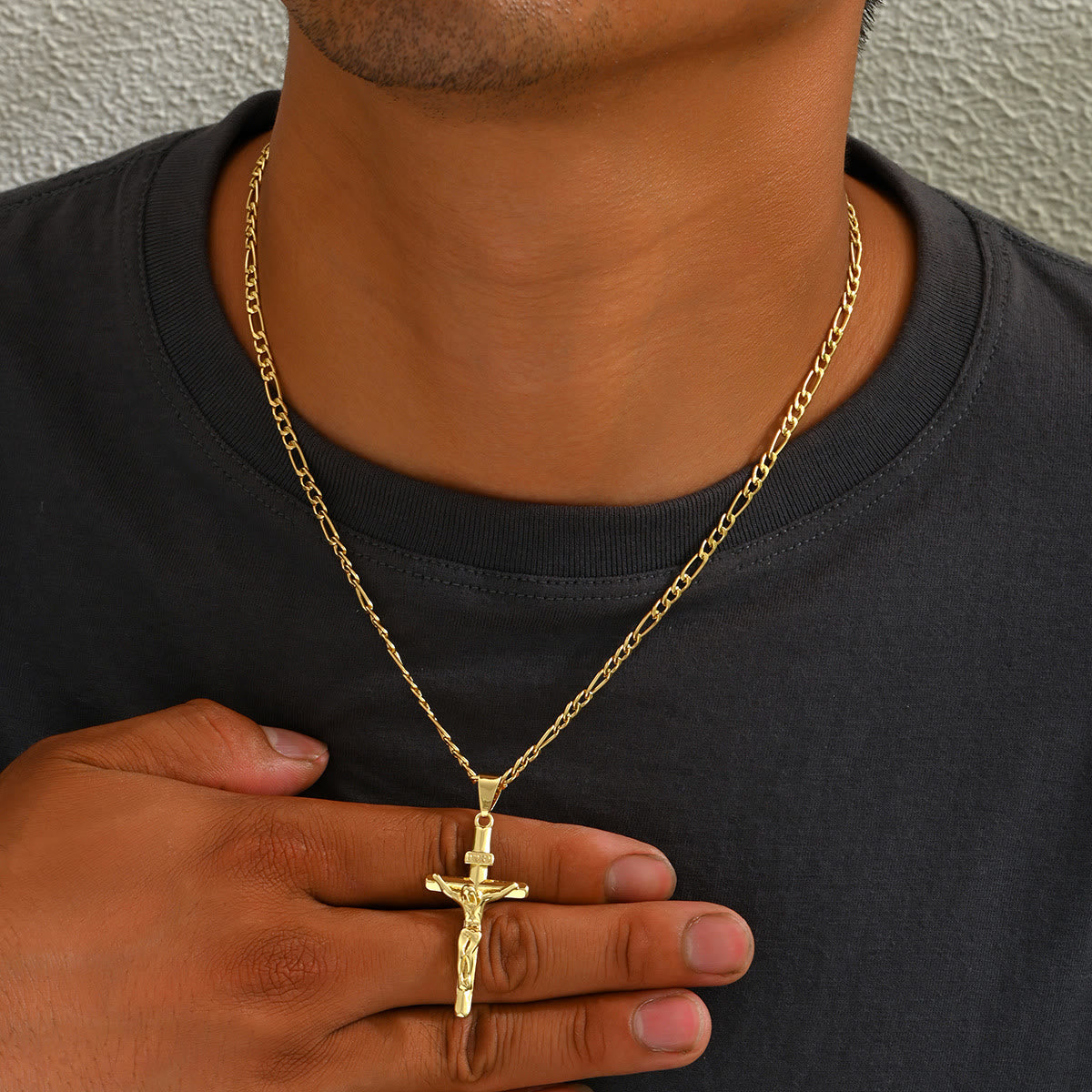 Rosa | Crucifix Necklace