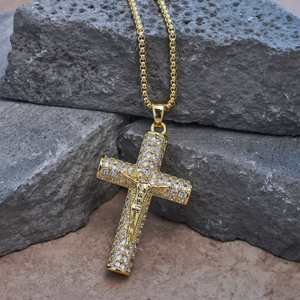 Christianartworkshop Jesus Crucifix Paved Necklace: Sparkling Detail for Faith & Daily Style