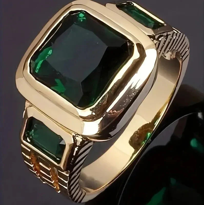 Kitty | Gold Emerald Signet Ring