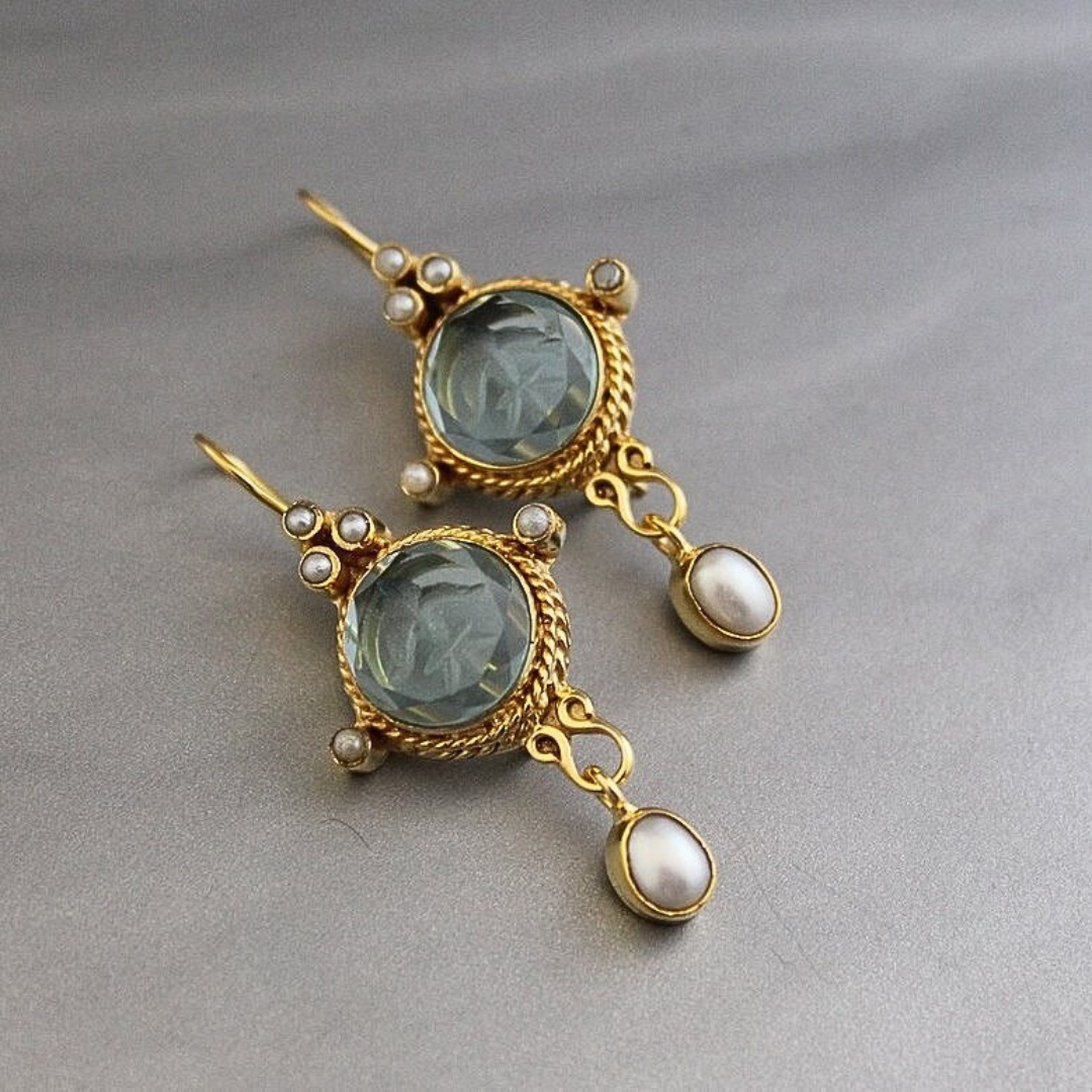 Dinah | Vintage Pearl Earrings