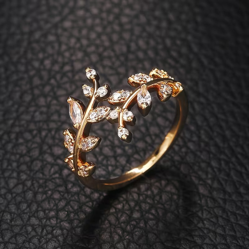 Adjustable Vintage Ring in Vine Design