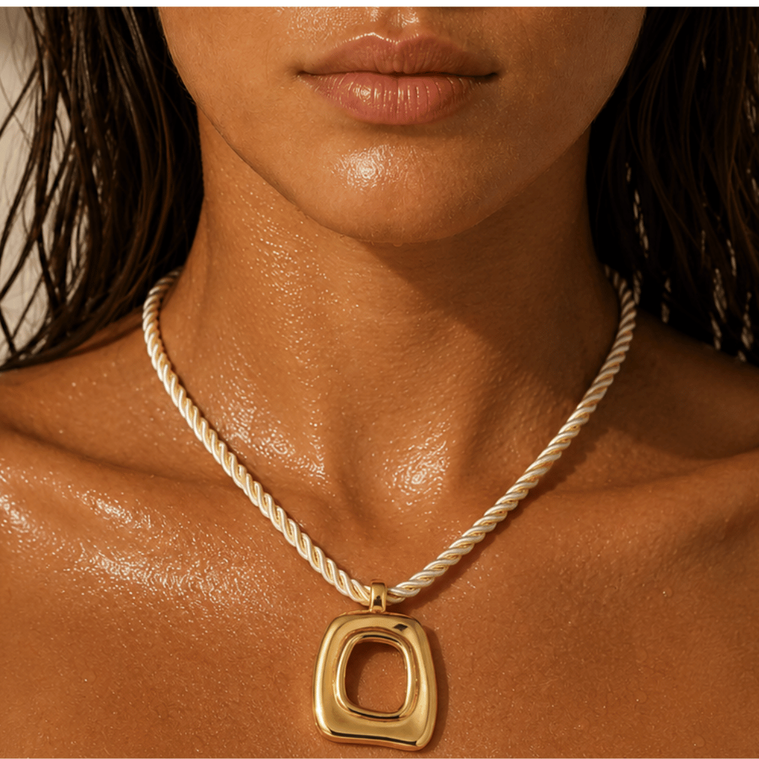 Eva | Pendant Necklace