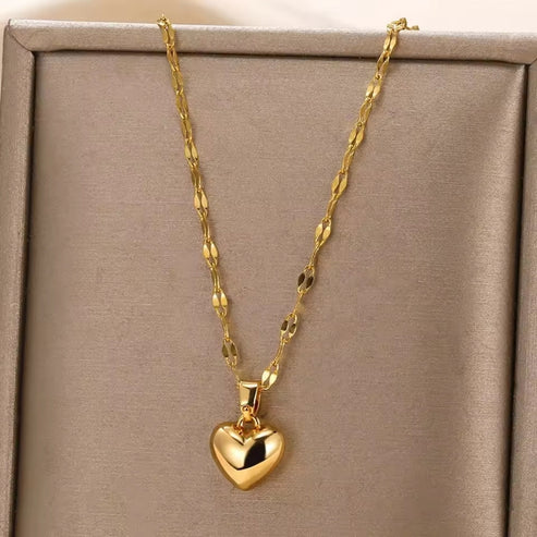 Phoebe | Golden Heart Necklace