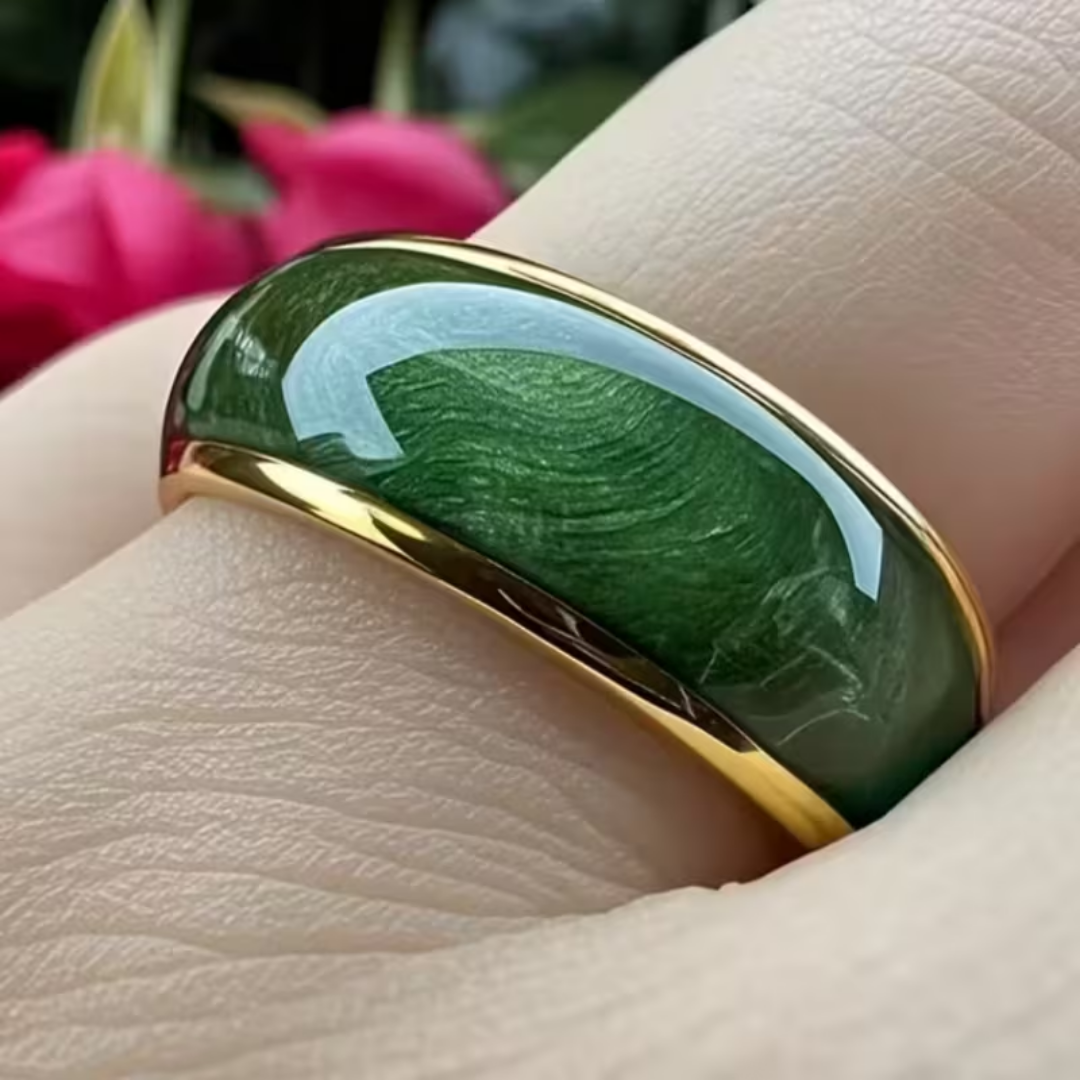 Julian | Emerald Stone Crown Ring