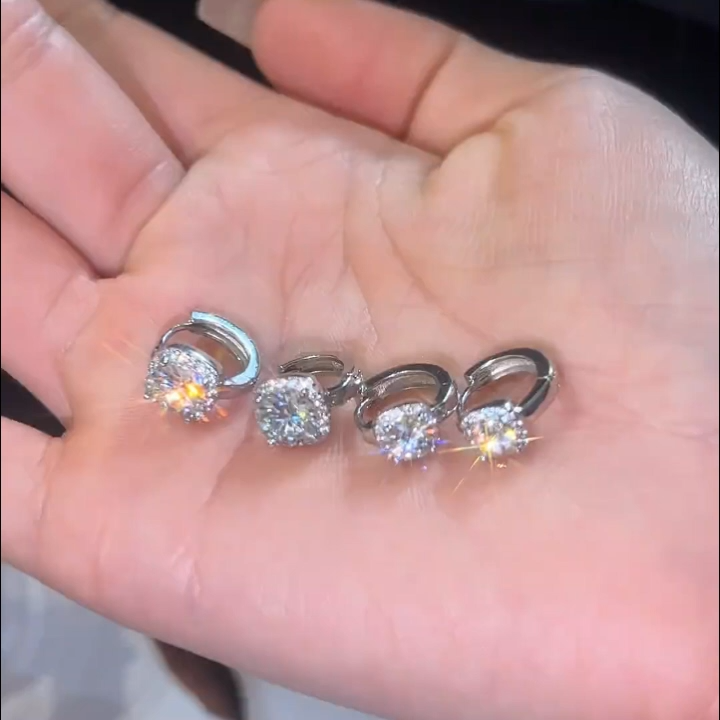 Nadine | Square White Gold Earrings