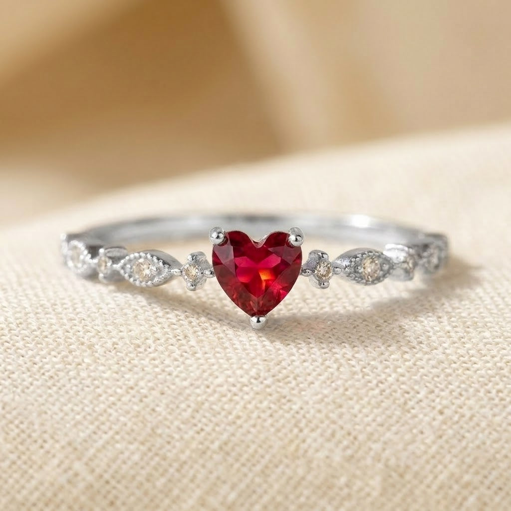 Amélie | Ruby Heart Gold Ring