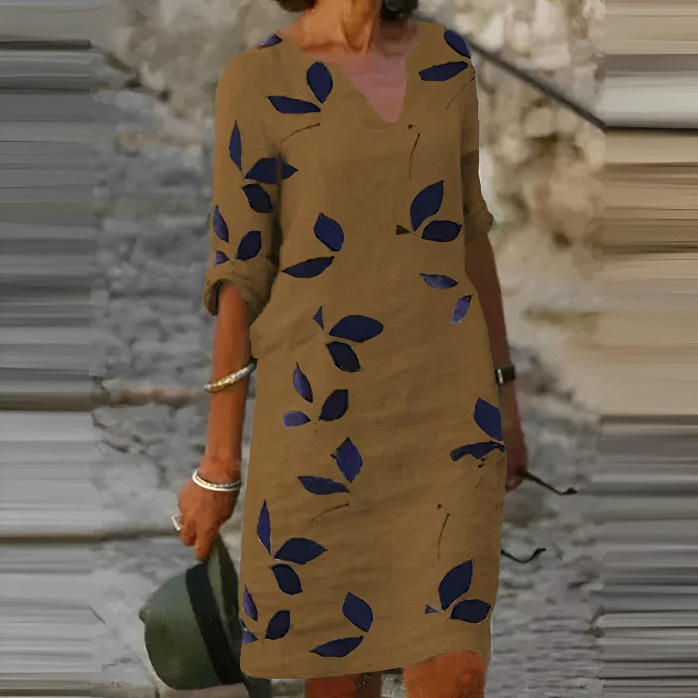 Althea | Vintage Short-Sleeve V-Neck Dress