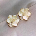 Elegant modern flower-shaped earrings