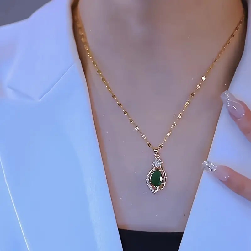Elowen | Emerald Teardrop Necklace