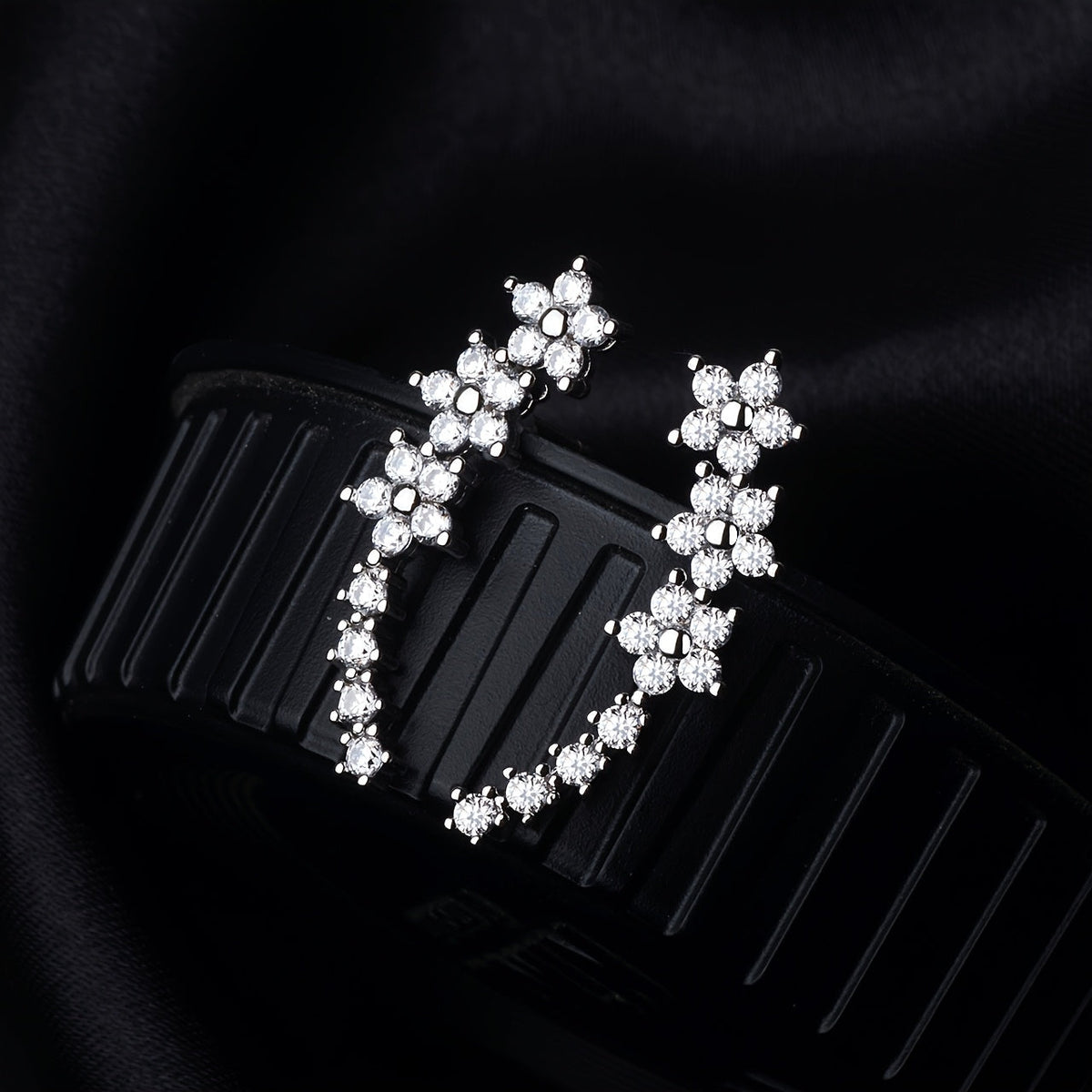 Timeless Flower Earrings |