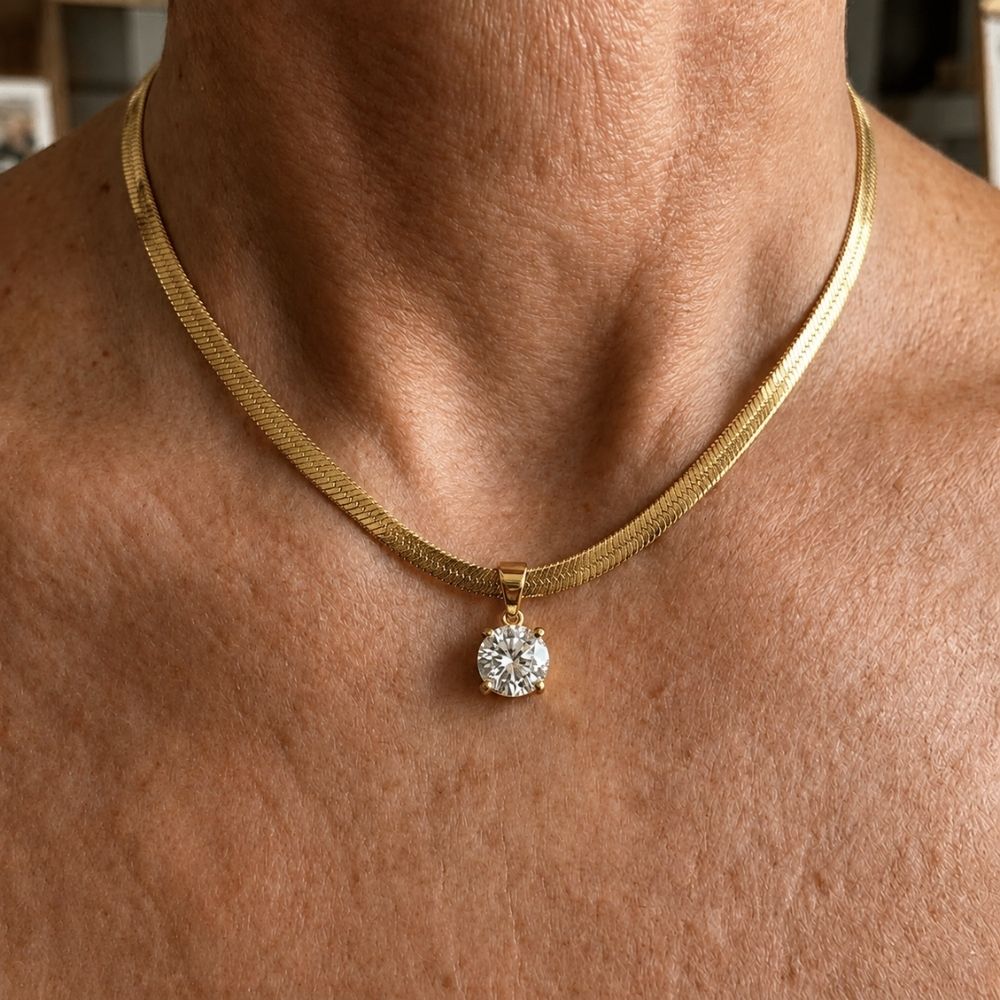 Lucinda | Gold Pendant Necklace