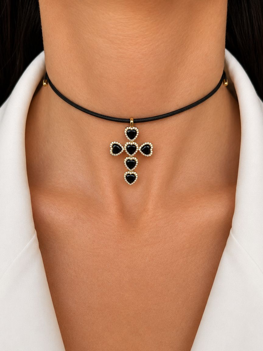 Alma Black Choker