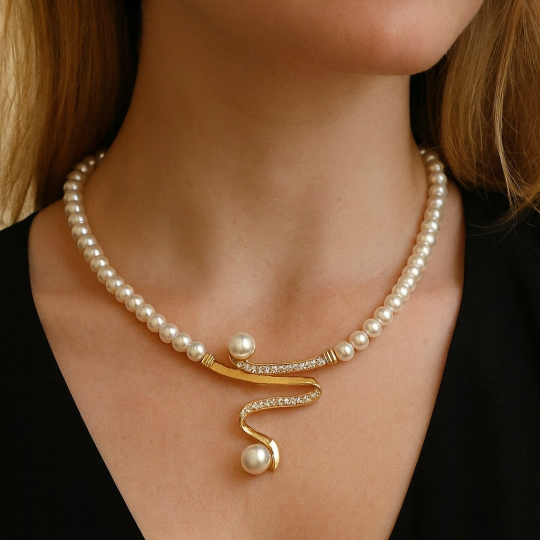 Perlina | Pearl Necklace & Earrings Set