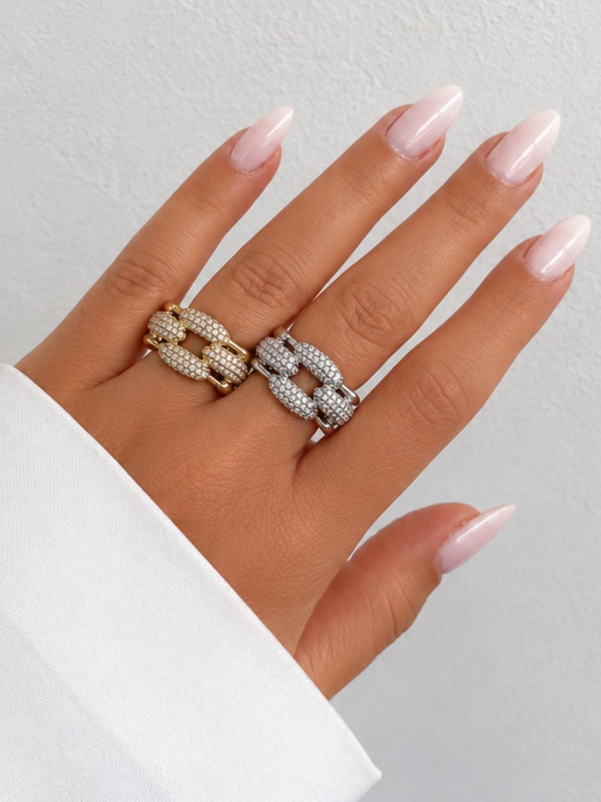 Lavinia Ring