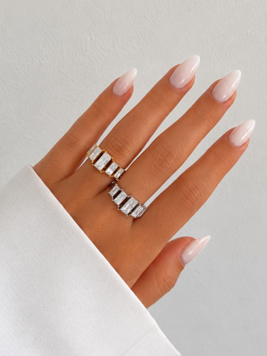 Lara Ring