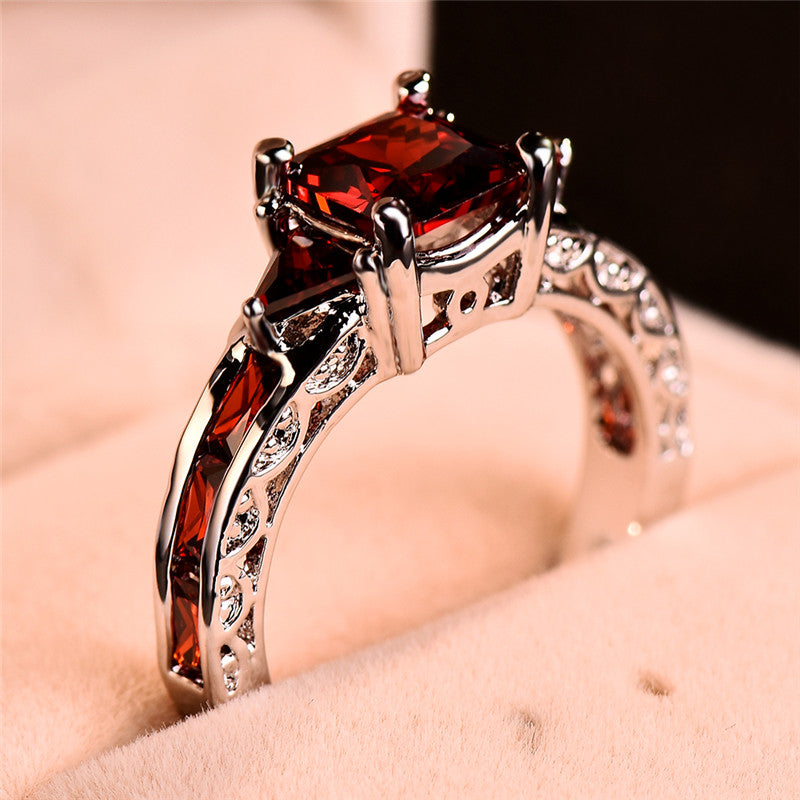 Selene | Crystal Stone Ring