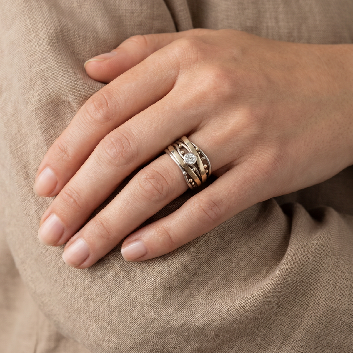 Liora | Royal Vintage Gold Inlaid Zirconia Ring