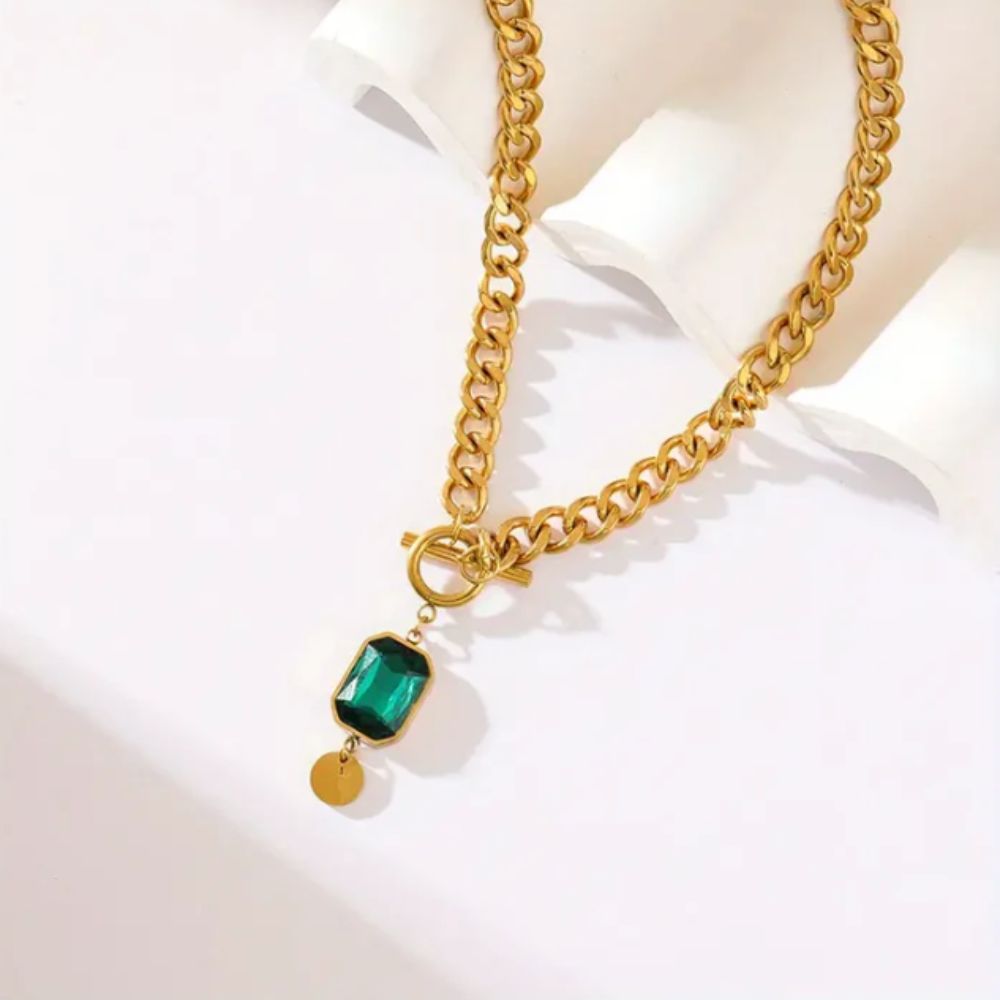 Vivienne | Emerald Pendant Necklace