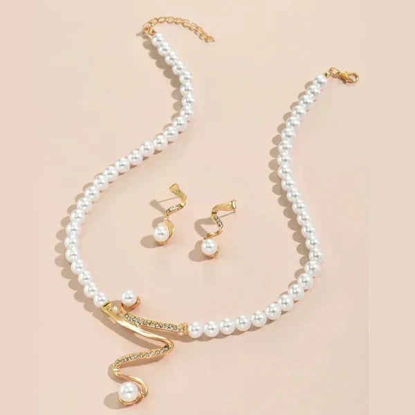 Prisca | Natural Pearl Necklace Set