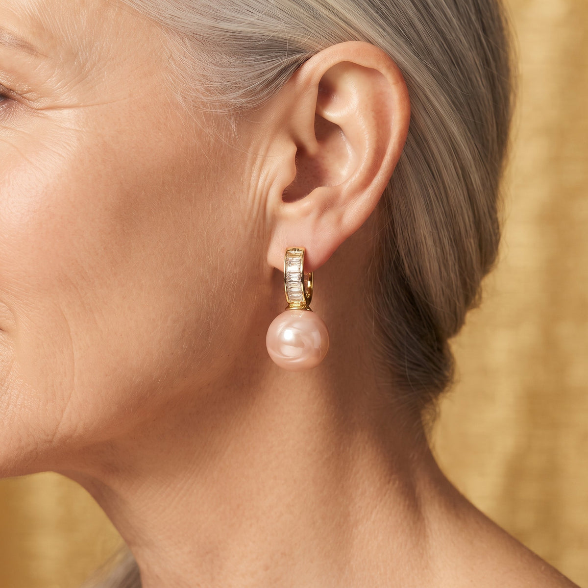 Fenna | Elegant Rose Pearl Earrings
