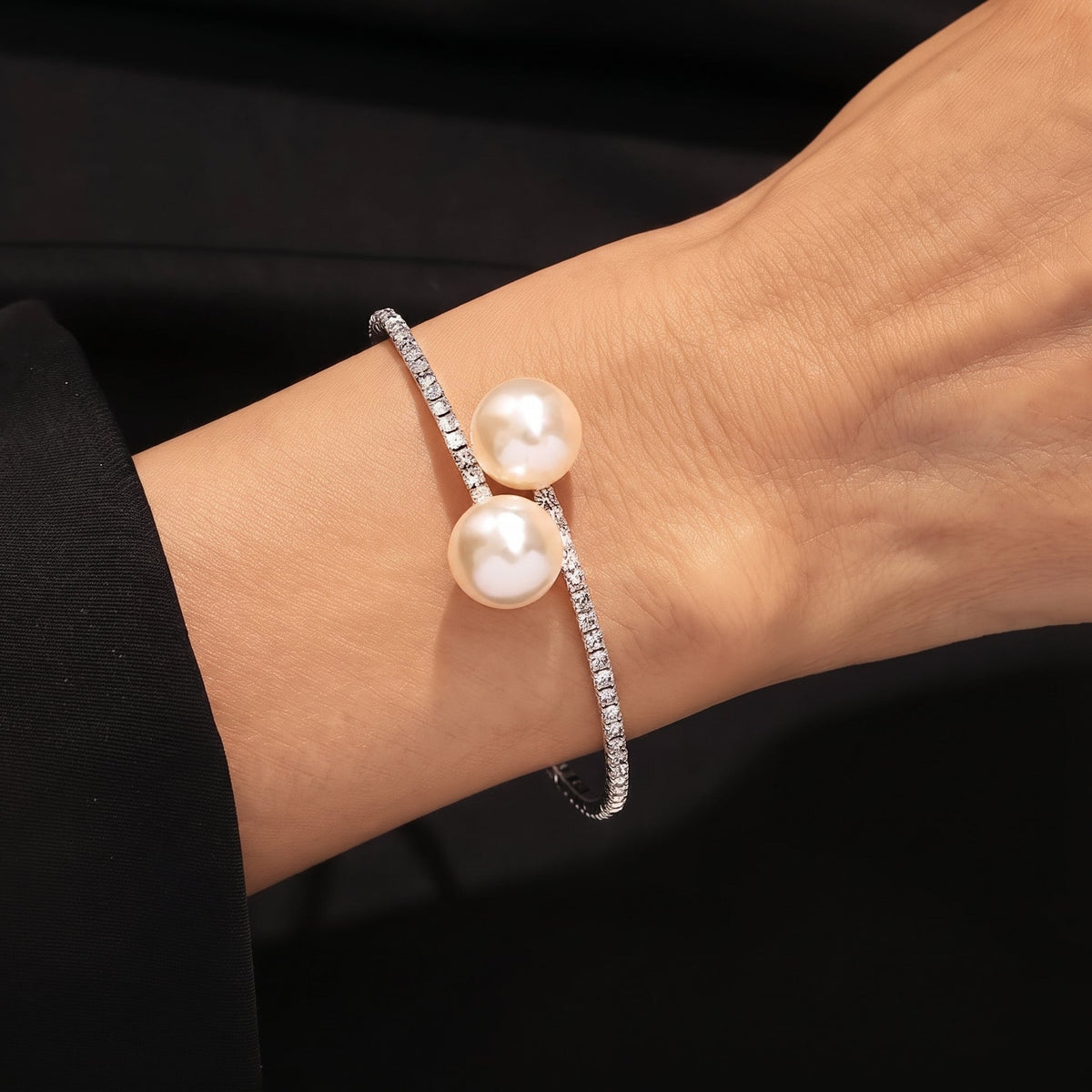 Tove | Inlaid Rhinestone Pearl Bracelet