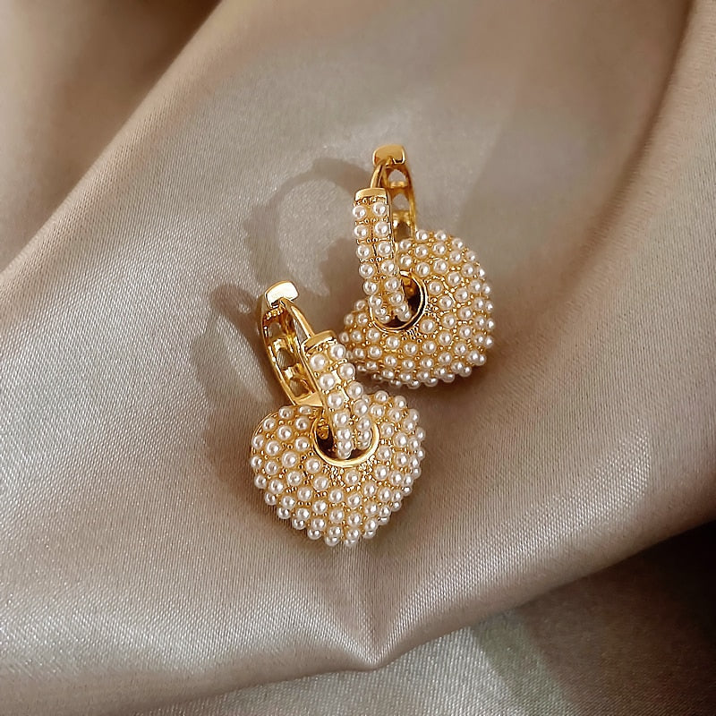 Amora | Pearl Love Earrings