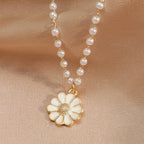 Daisy Necklace with Pearls