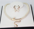 Set Necklace + Earrings with Real Pearls