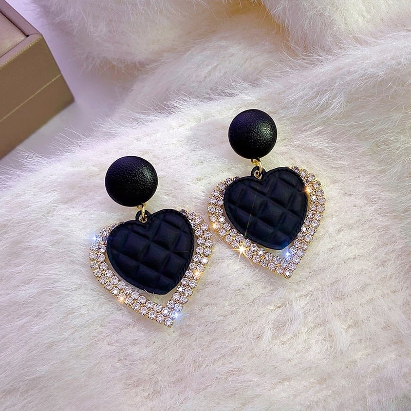 Noir | Black Heart Earrings