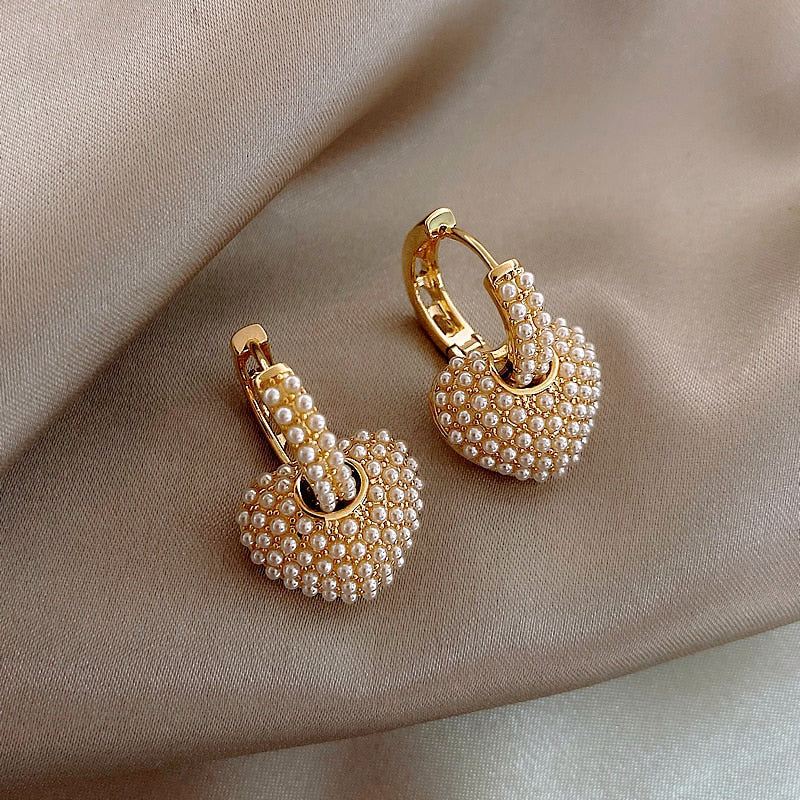 Amora | Pearl Love Earrings
