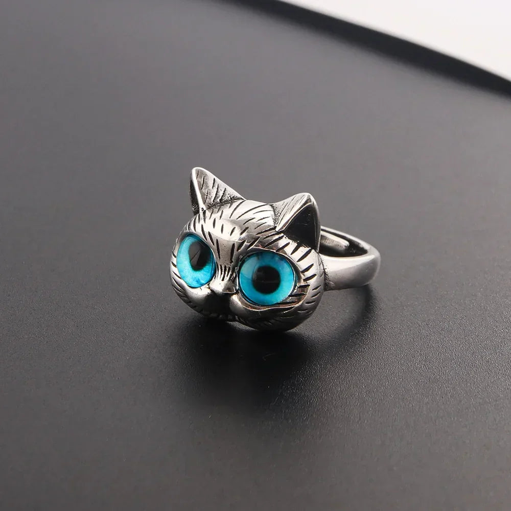 Blue Eyes Cat Ring