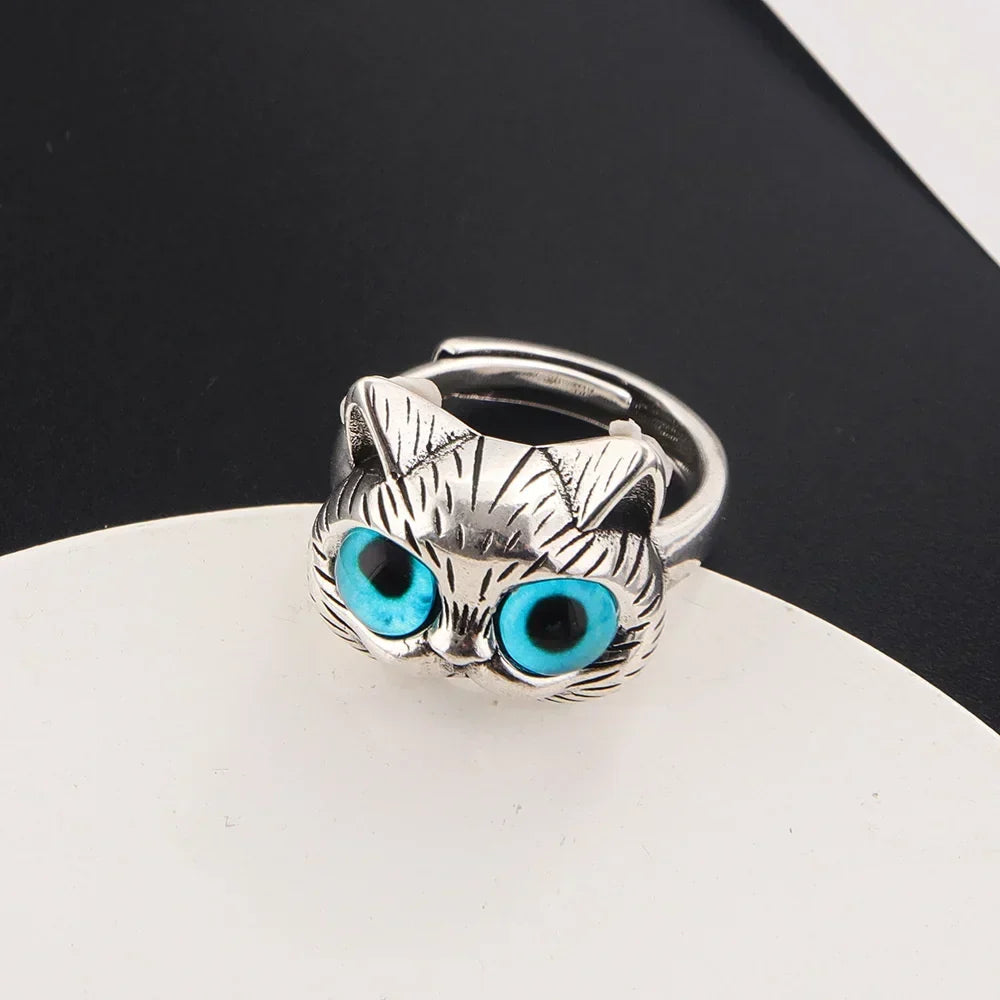 Blue Eyes Cat Ring