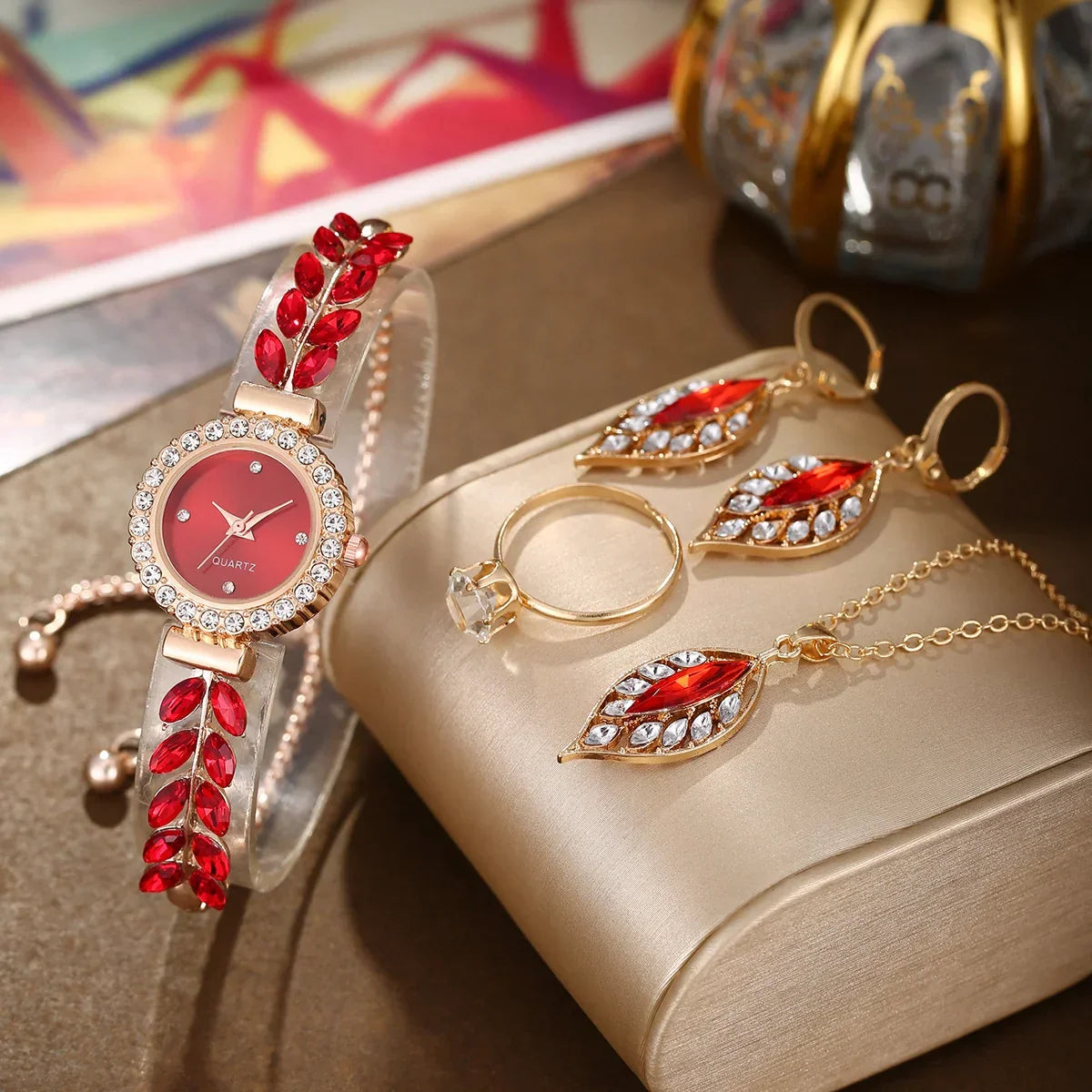 women's quartz watch jewellery set