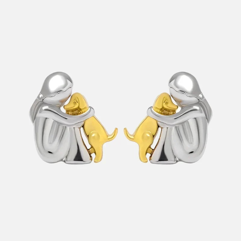 Hug Earrings in Two Colours Silver and Gold