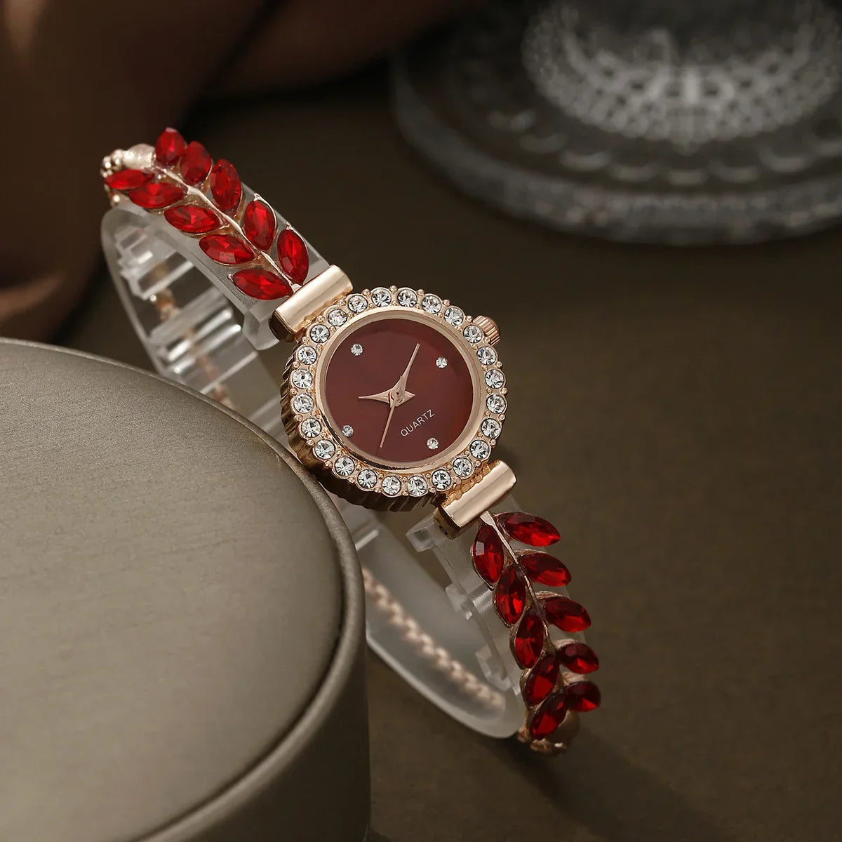 women's quartz watch jewellery set