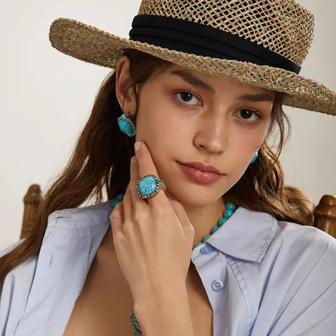 Melissa | Gold Turquoise Halo Ring
