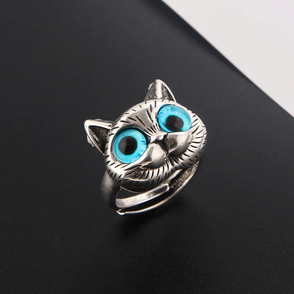 Blue Eyes Cat Ring