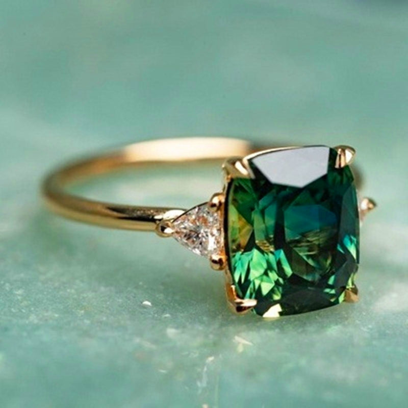 Eleanor | Gold Cushion Solitaire Ring