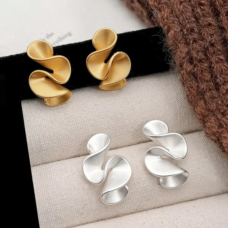 Nora | Two-Tone Gold Earrings