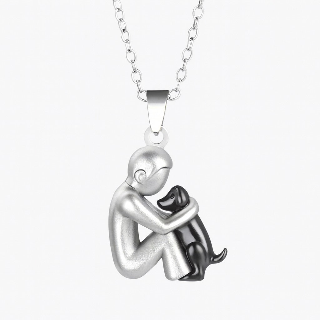 Hug Pendant | Everyday Necklace