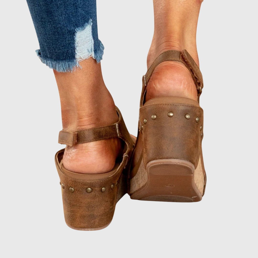 Mugain | Comfort and Style, Every Step