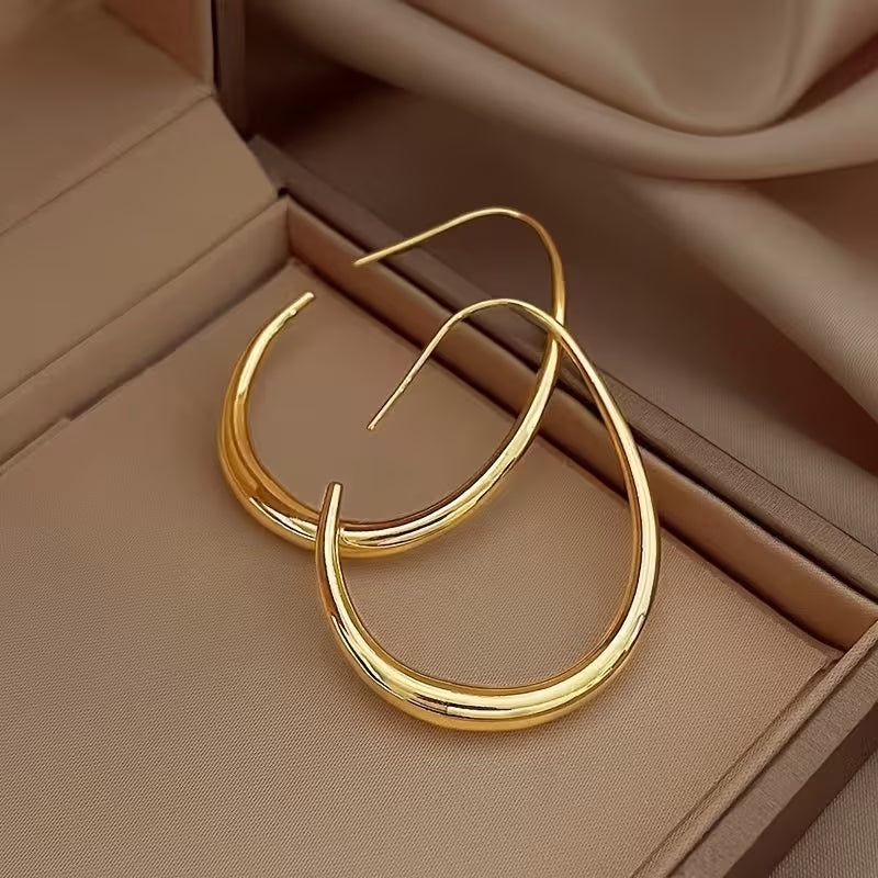 Elegant Vintage Gold Earrings