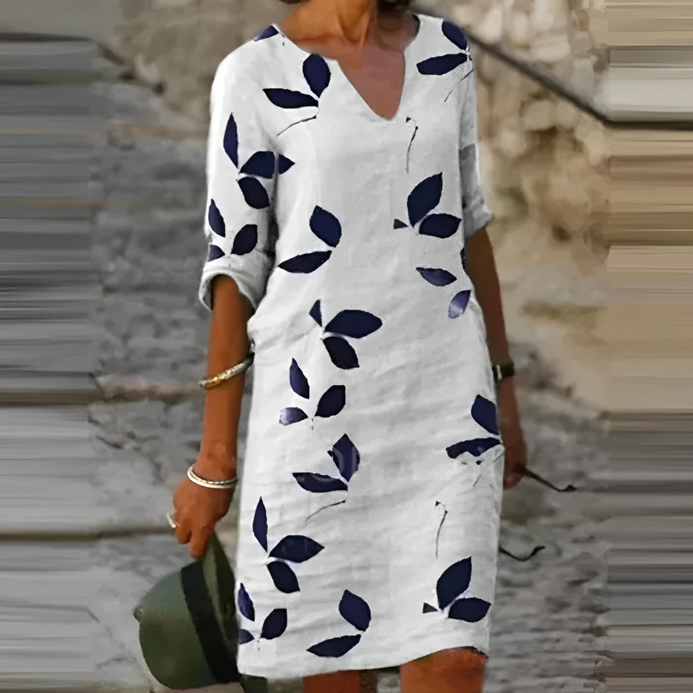 Althea | Vintage Short-Sleeve V-Neck Dress