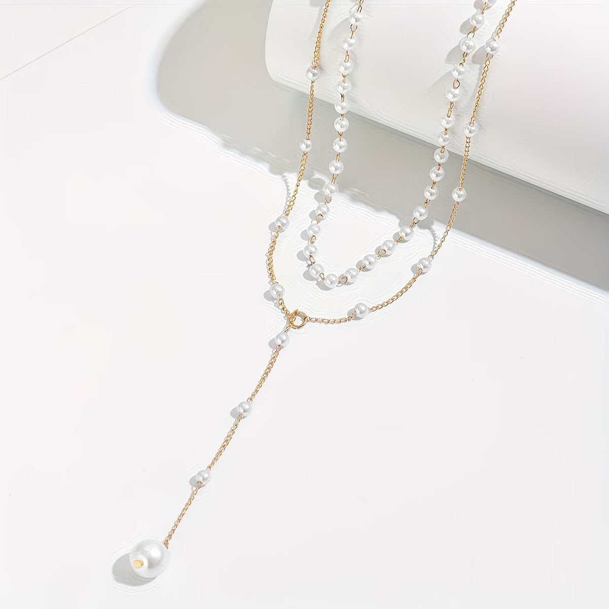 Estrid | Graduated Pearl Strand Necklace